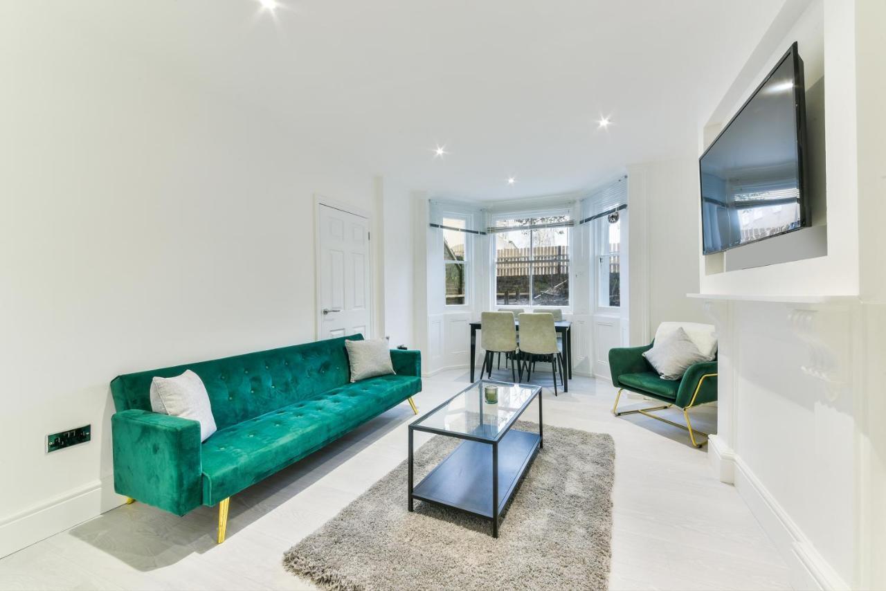 Amazing 2 Bed Apartment Clapham North Londra Exterior foto